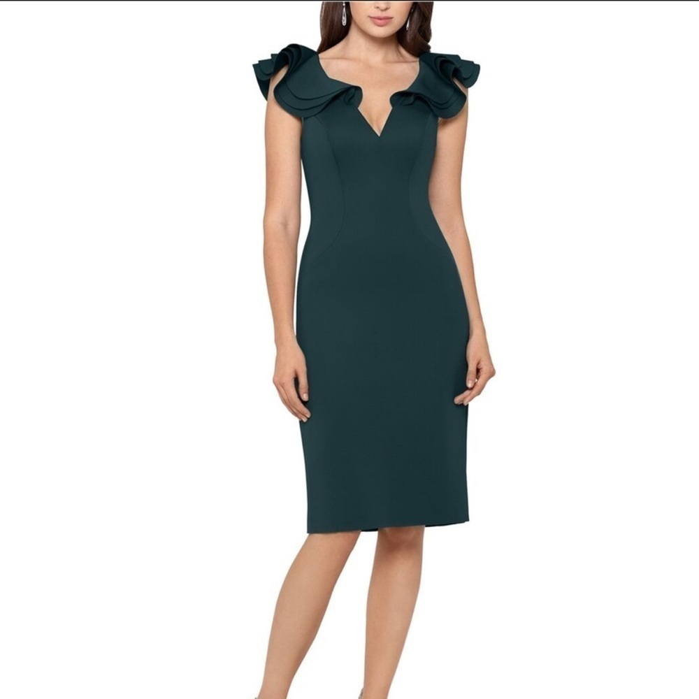 Betsy and Adam Shoulder Ruffle Sheath Scuba Dress in Green size 4